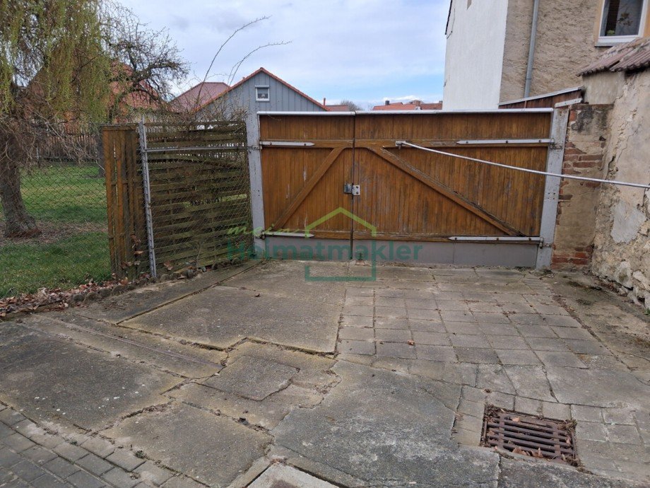 Zufahrt Hof Landhaus Hedersleben