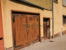 Garage Sanierungsbed�rftiges Haus in Hettstedt