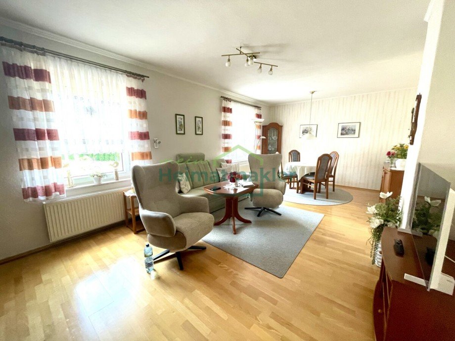 Haupthaus - EG - Wohnzimmer Doppelhaush�lfte Nienburg (Saale)