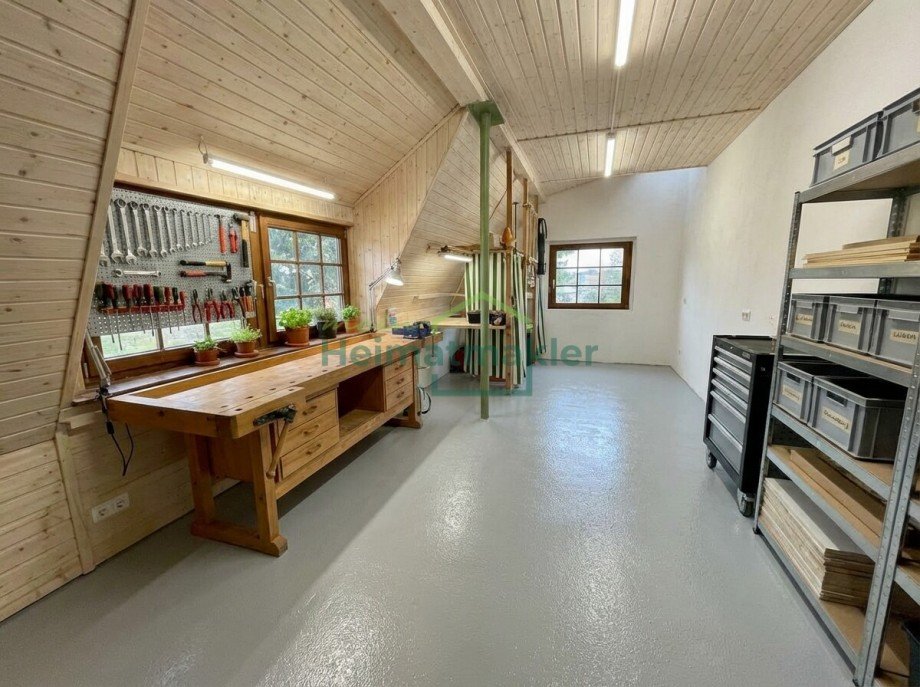 Werkstatt Doppelhaush�lfte Bernburg