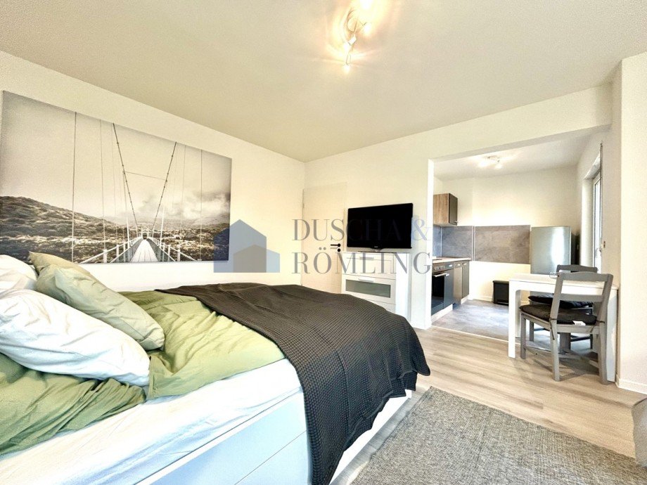 Wohnbereich mit K�che Etagenwohnung Thalheim