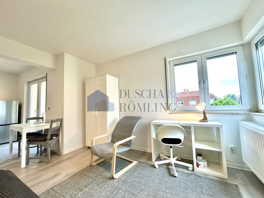 Schreibtisch Etagenwohnung Thalheim