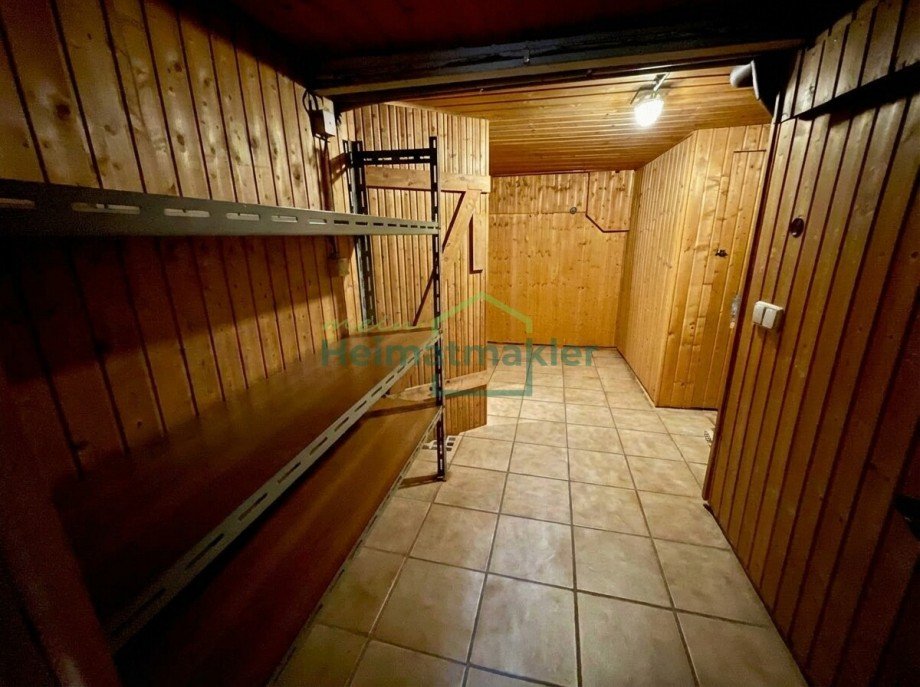 Keller Doppelhaush�lfte Bernburg