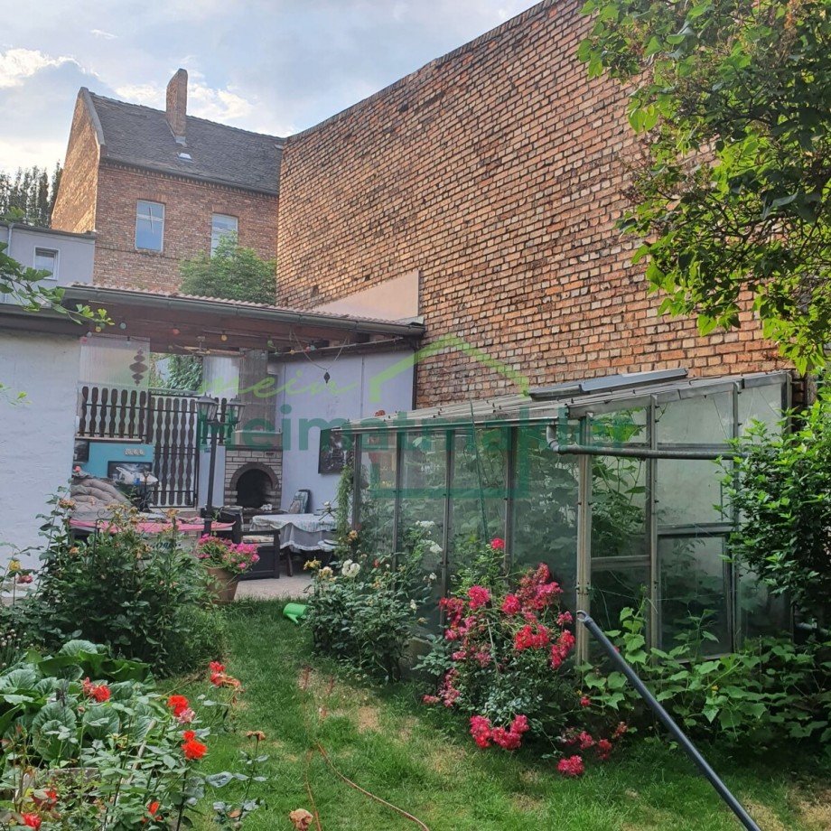 Garten - Blick Richtung Terrasse Mehrfamilienhaus Aschersleben