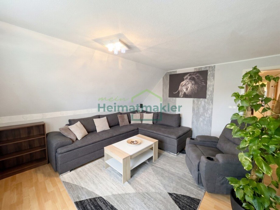 Haupthaus - OG - Wohnzimmer Mehrfamilienhaus Aschersleben
