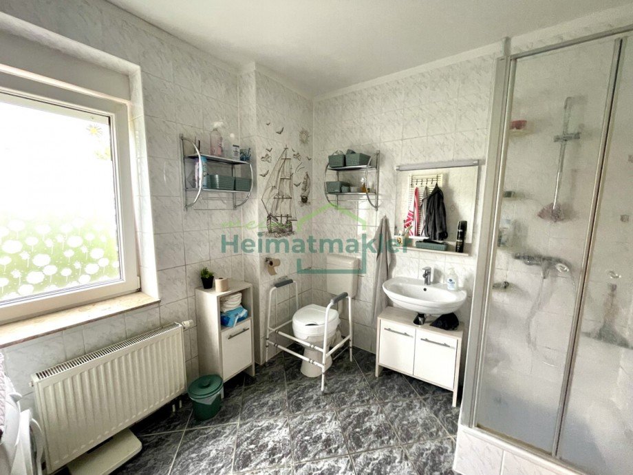Haupthaus - EG - Badezimmer Mehrfamilienhaus Aschersleben