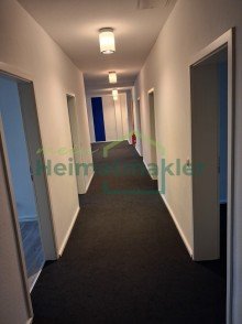 Flur leerstehende B�ror�ume am Markt in Aschersleben!