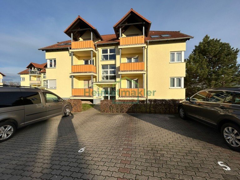 Ansicht Thalheim Etagenwohnung M�blierte Einraumwohnung mit Balkon - Erstbezug nach Sanierung