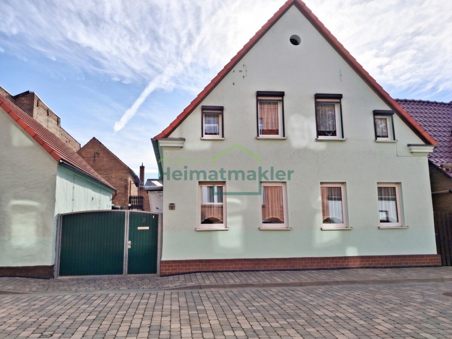 Strassenseite Einfamilienhaus Gatersleben