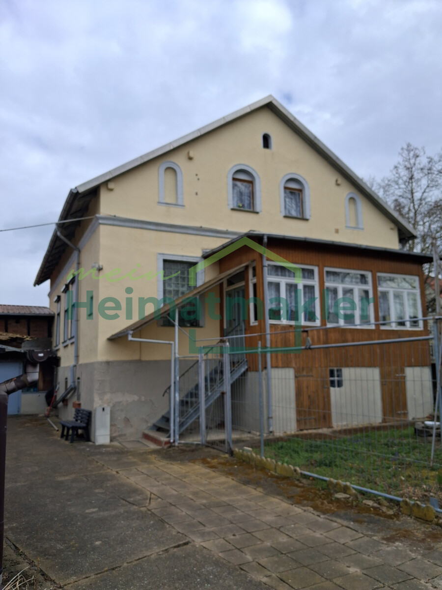 Giebelansicht Hof Landhaus Hedersleben