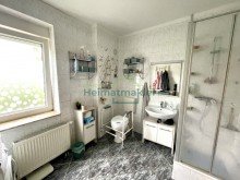 Haupthaus - EG - Badezimmer Kapitalanleger aufgepasst! Mehrfamilienhaus mit 3 WE in Aschersleben - mit Garagen und Carport